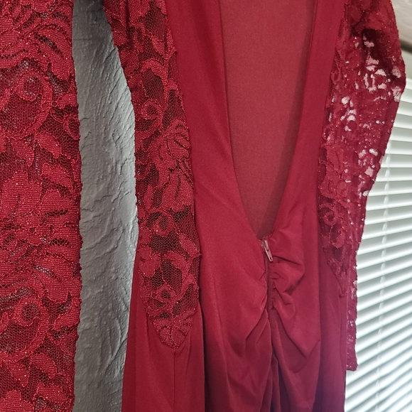 Red Open Back Lace Sleeve Trumpet Dress - Picture 8 of 16
